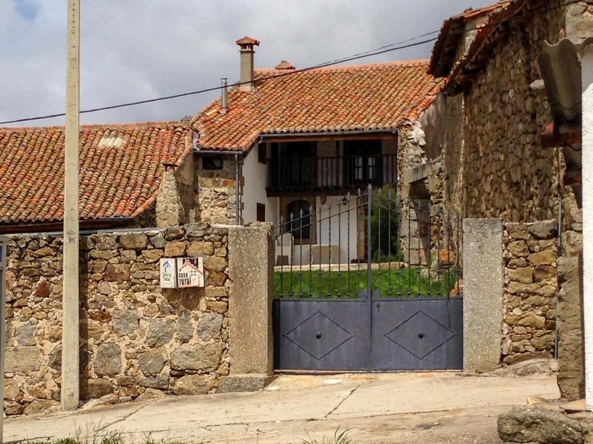 La Casa Del Abuelo Pension Hoyos del Espino Buitenkant foto