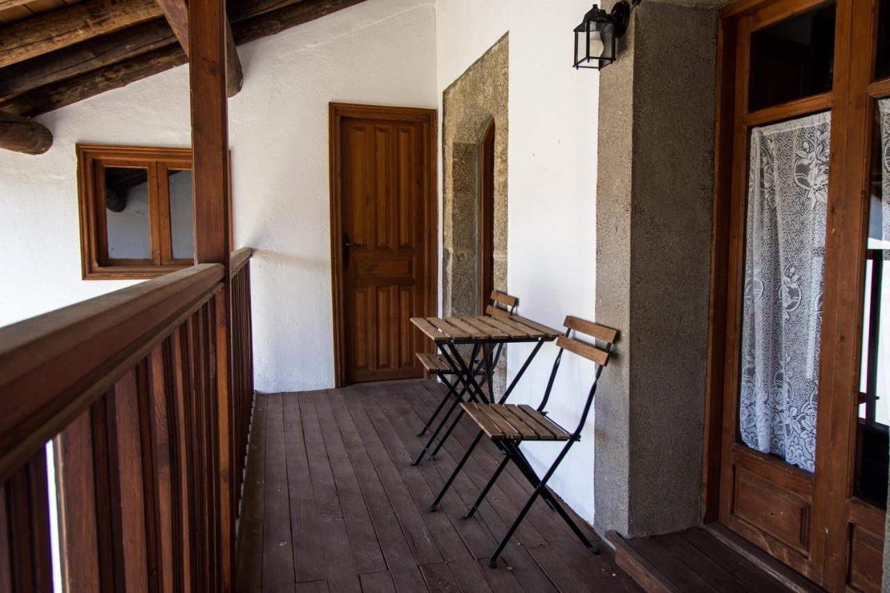 La Casa Del Abuelo Pension Hoyos del Espino Buitenkant foto